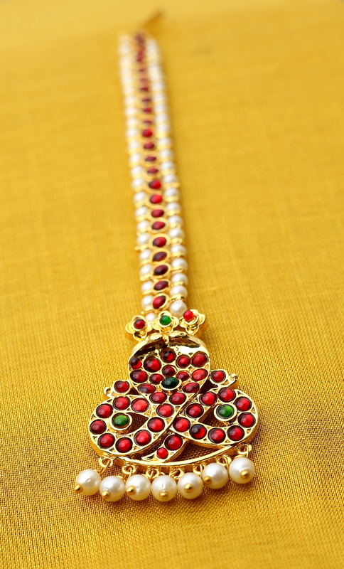 Temple Jewellery – Brass Gold Finish & Kempstones Nagam Forehead Pendant / Nethi Chutty / Maang Tikka