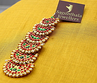 Temple Jewellery Brass Gold Finish Nethi Chutty – Chandran/Moon Pattern Forehead Maang Tikka with Kempstones