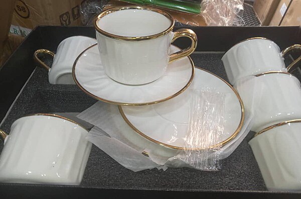 12 PIECES CUP & SAUCER