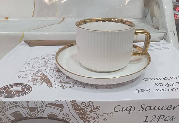 12 PIECES CERAMIC CUP & SAUCER