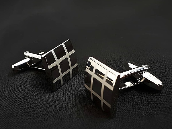 Cufflinks