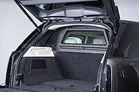 Armored Land-Rover Range Rover