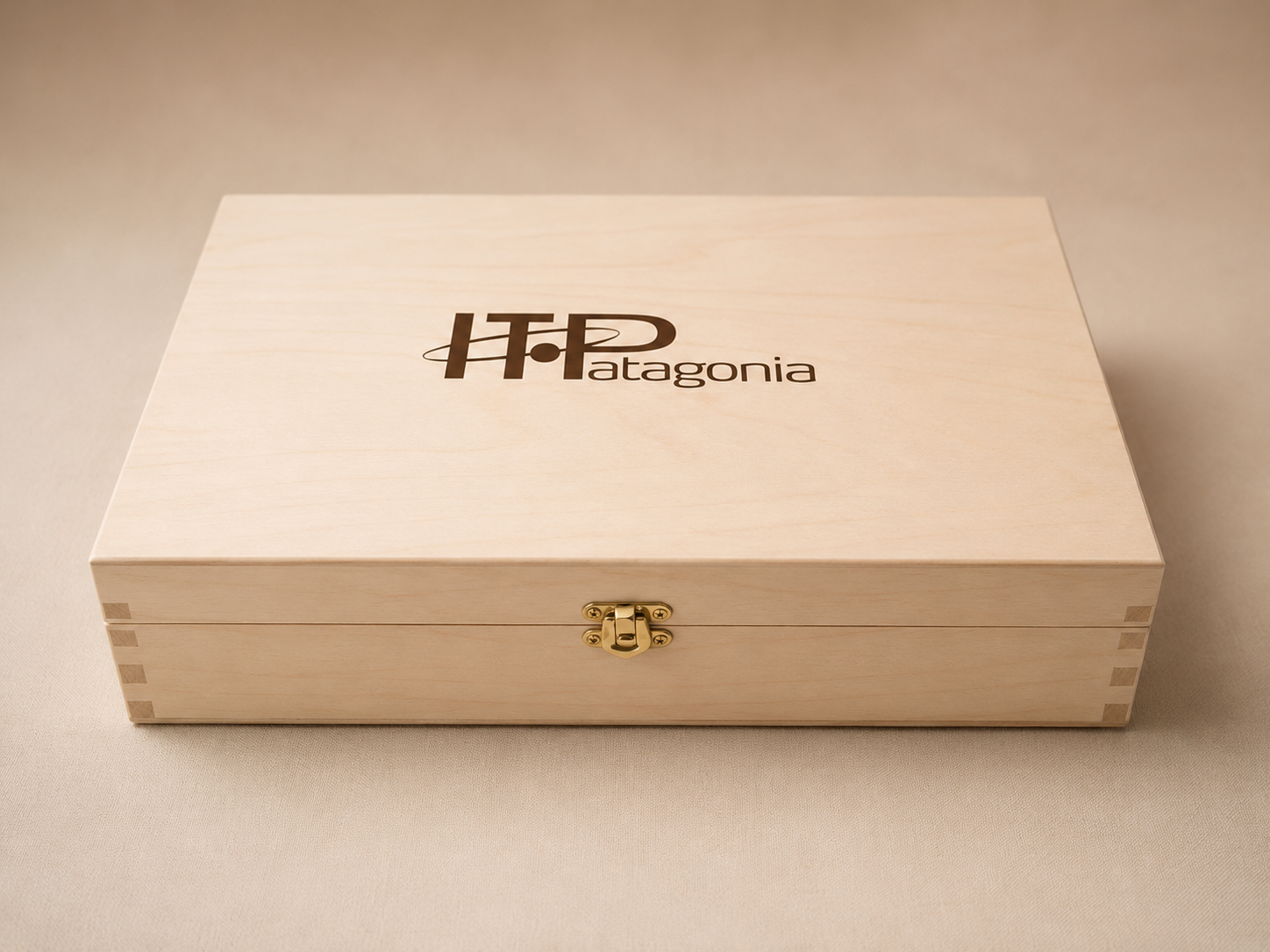 IT Patagonia Caja para asados y cubiertos con logo