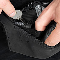 KIPRUN - RUNNING BELT FOR PHONE - BLACK