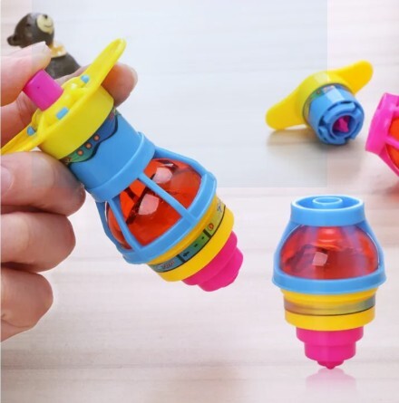 Kids_Spinning_Light_Tops