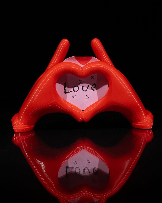 Hearts Hands - 3D Printed Phone Stand