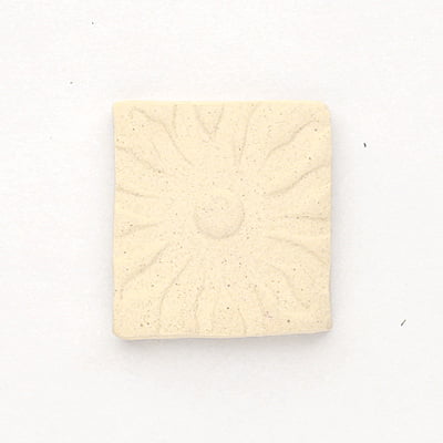 Sara Clay High Fire Stoneware White - L Sara Clay High Fire Stoneware White - L