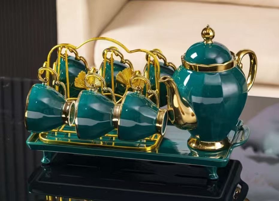 LUXURY SET OF CUPS, JUG WITH GOLDEN STAND