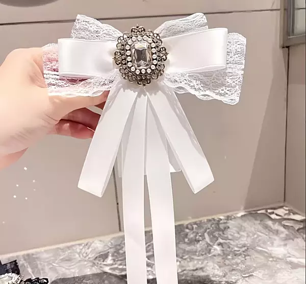 Lace Bow Brooch