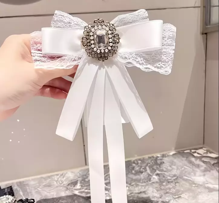Lace Bow Brooch