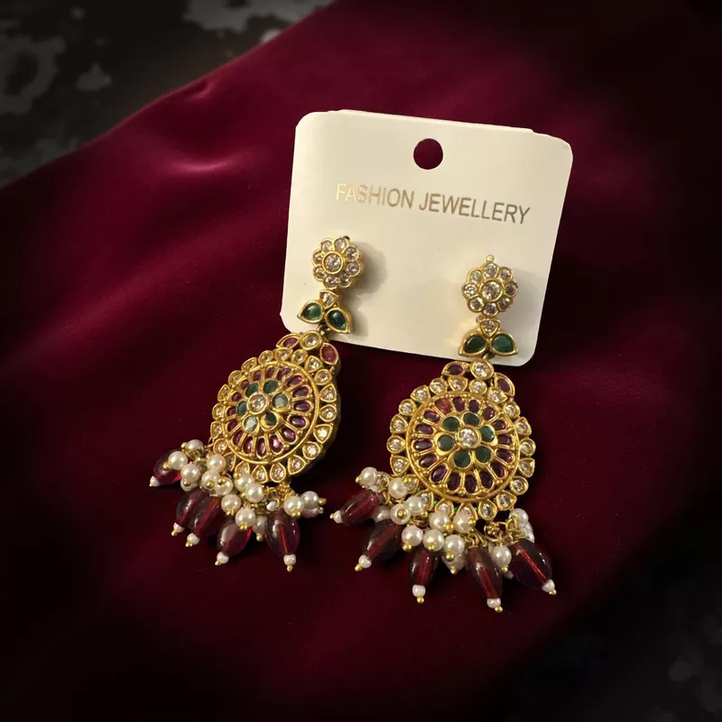 Traditional Chandbalis with Kemp stones and Beads detail