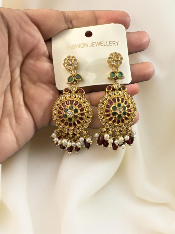 Traditional Chandbalis with Kemp stones and Beads detail