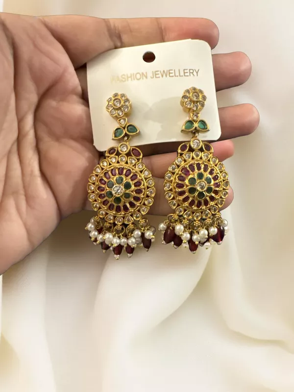 Traditional Chandbalis with Kemp stones and Beads detail