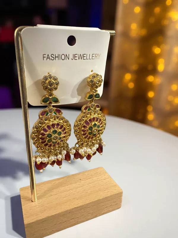 Traditional Chandbalis with Kemp stones and Beads detail