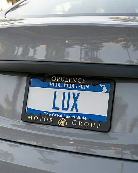 Primo Collection License Plate Frame
