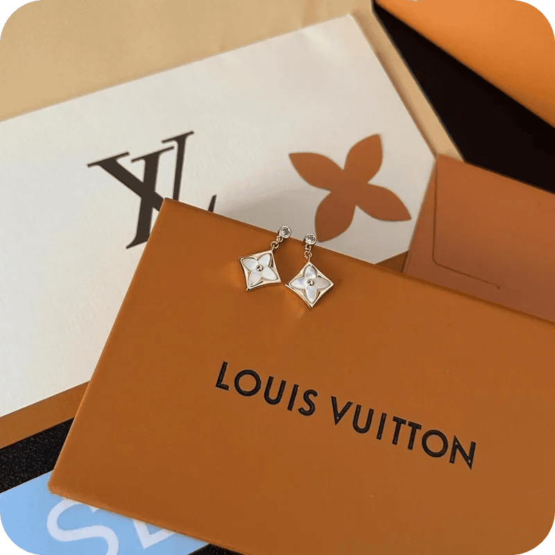 Louis Vuitton Delicate Earrings Gold