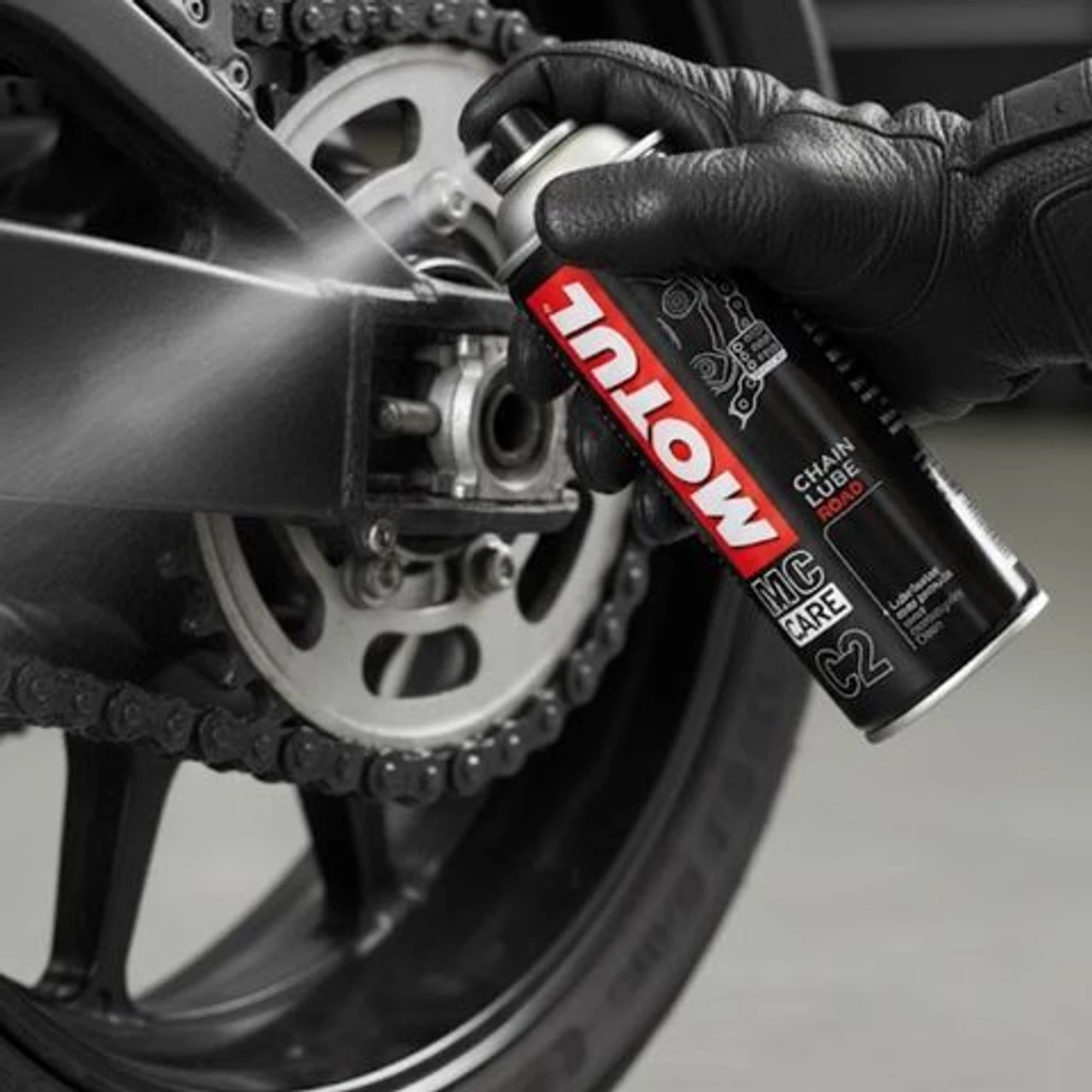 MOTUL C2 CHAIN LUBE 400ML MOTUL C2 CHAIN LUBE 400ML