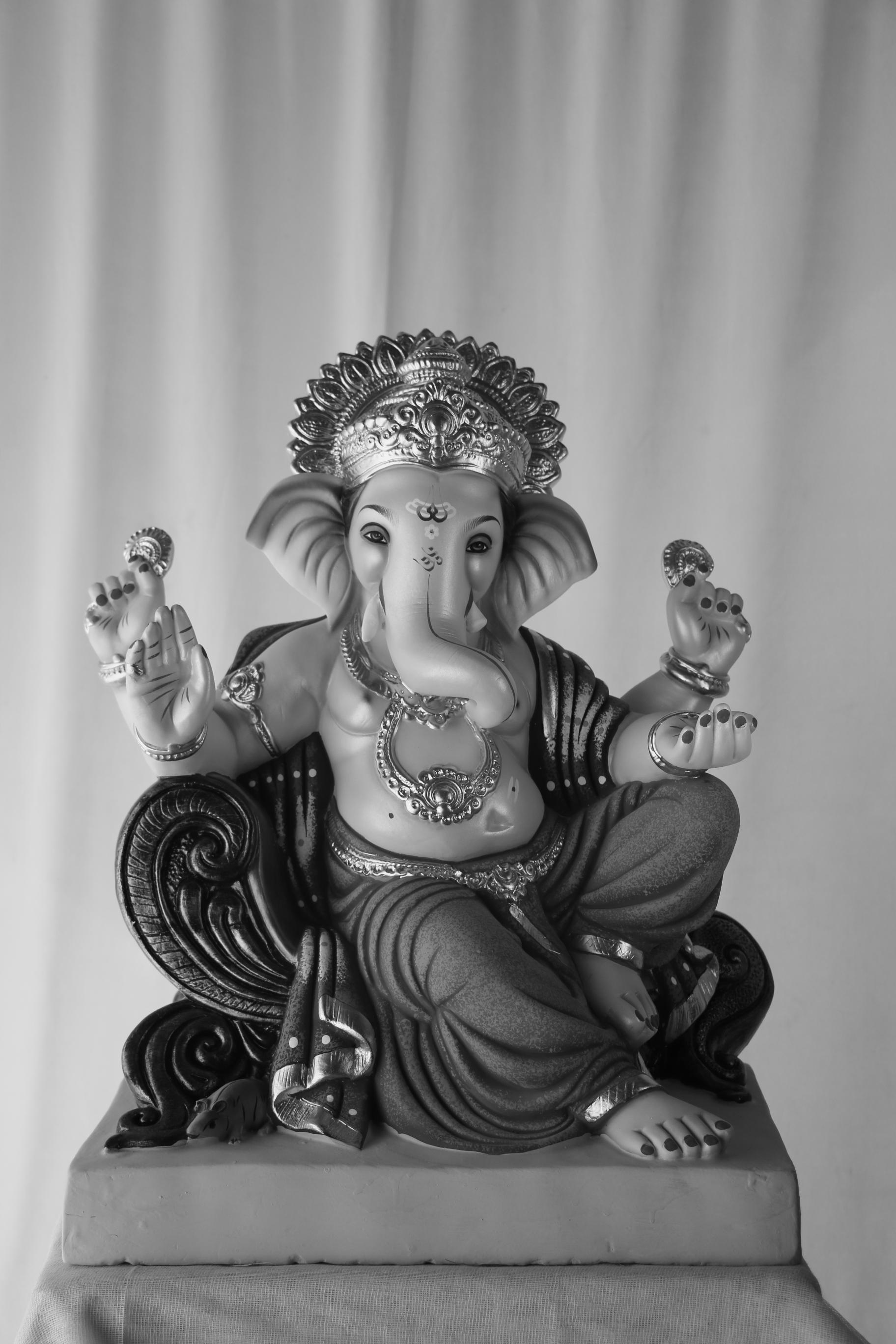 Saavkar Ganpati | POP Ganpati | 20 Inches Height | MSKK-0025-POP-20-SAAVK-PSKK-DNOA