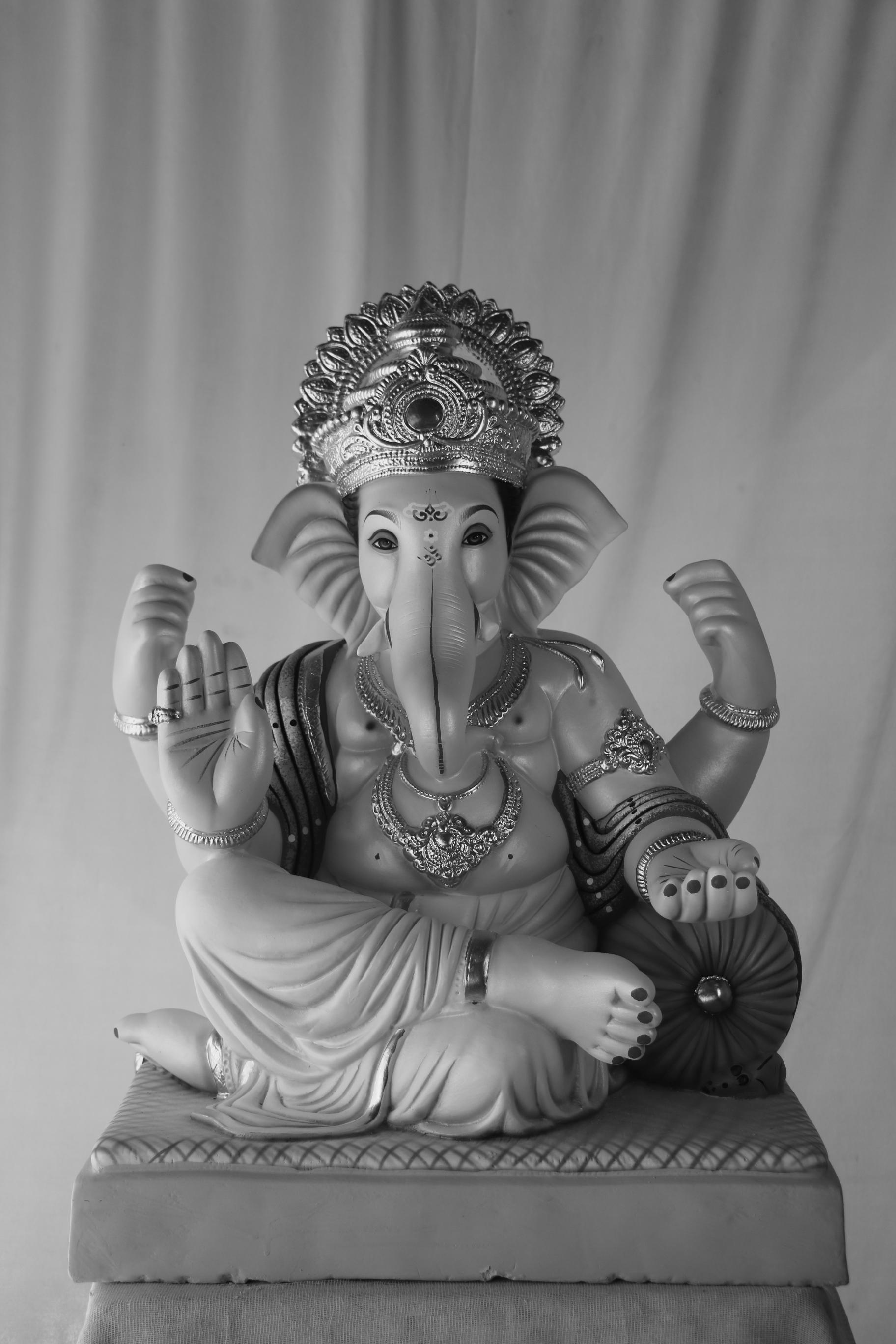 Shivrekar Ganpati | POP Ganpati | 24 Inches Height | MSKK-0048-POP-24-SHIVR-PSKK-DNOA