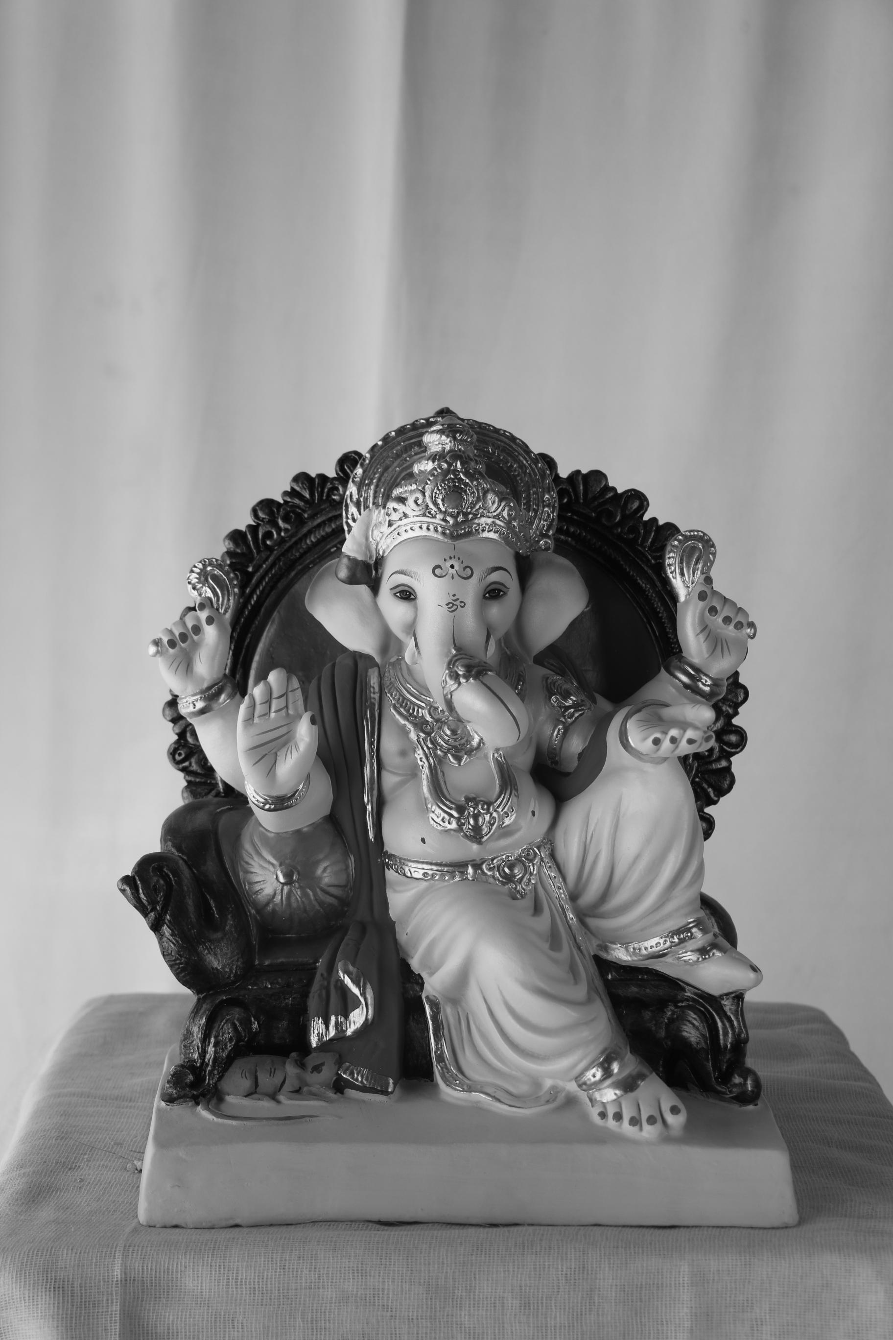 Aadvi Koch Prabhaval Ganpati | POP Ganpati | 13 Inches Height | MSKK-0058-POP-13-AADVI-PSKK-DNOA