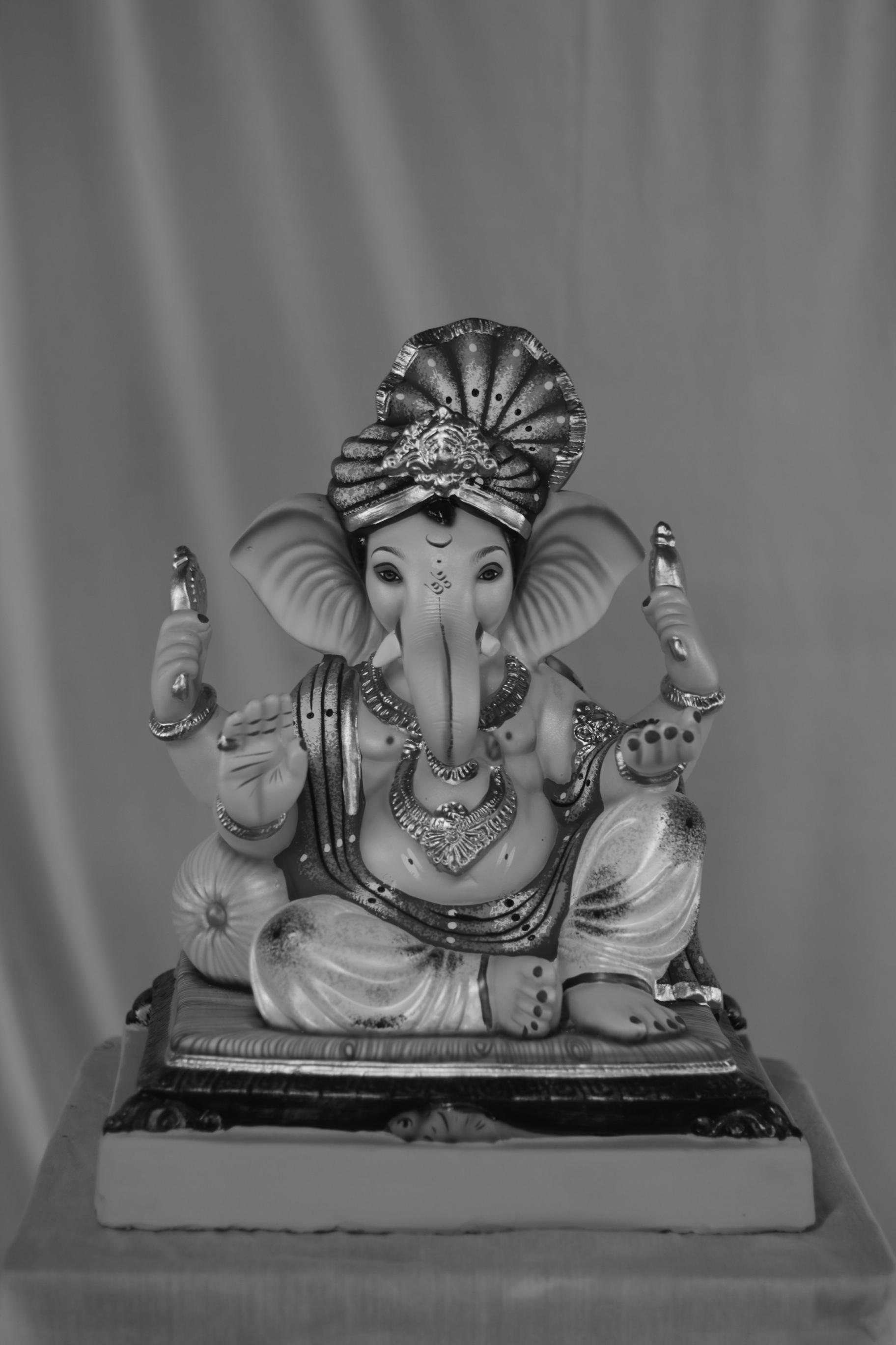 Feta Peshwa Ganpati | Eco Friendly Shadu Mati Ganpati | 17 Inches Height | MSKK-0010-SHA-17-FETAP-PSKK-DNOA-VXX Feta Peshwa Ganpati | Eco Friendly Shadu Mati Ganpati | 17 Inches Height | MSKK-0010-SHA-17-FETAP-PSKK-DNOA-VXX