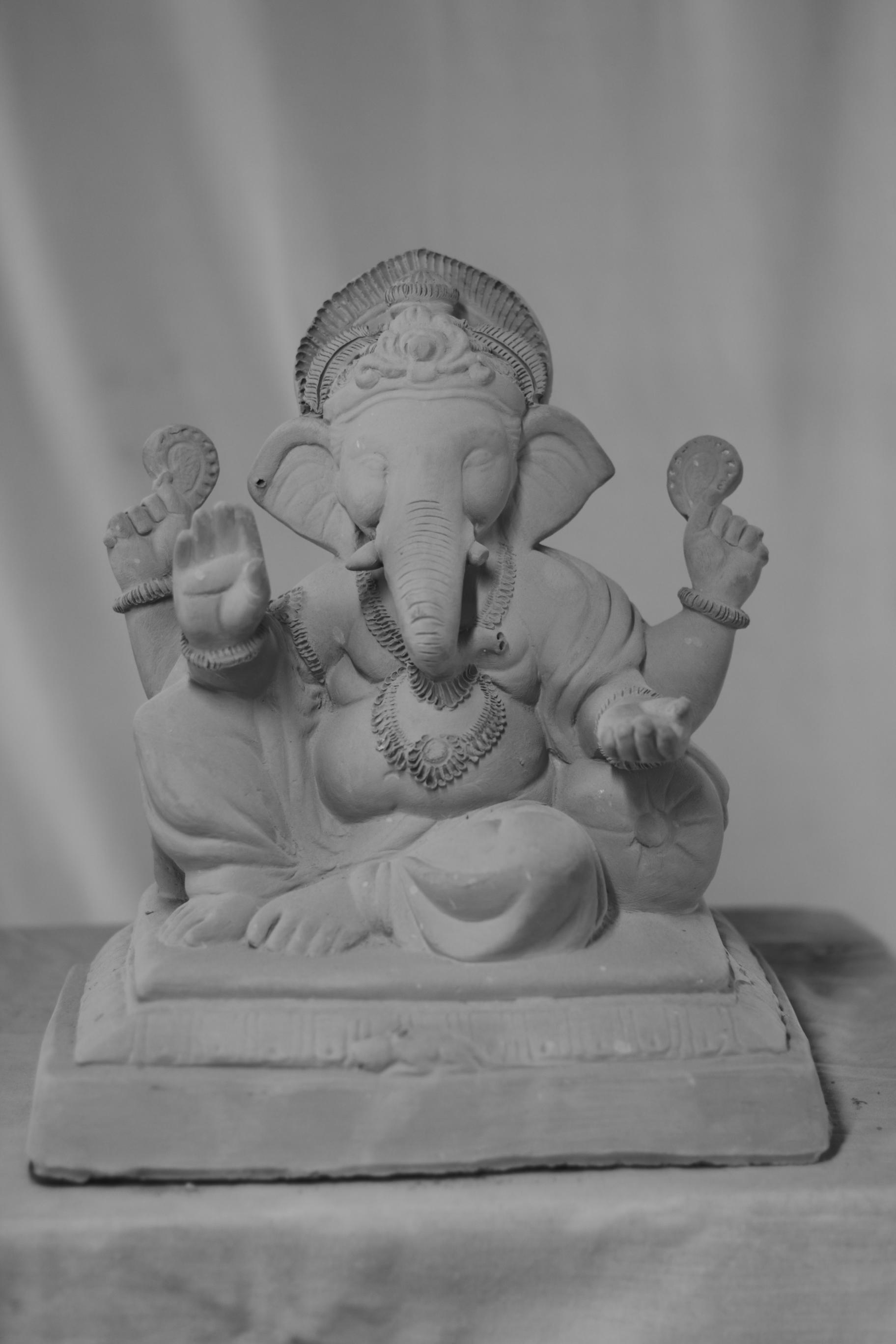 Peshwa Navin Ganpati | Eco Friendly Shadu Mati Ganpati | 12 Inches Height | MSKK-0078-SHA-12-PESHW-PSKK-DNOA-VXX