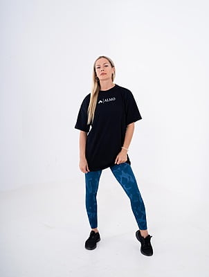 over size T-shirt over size T-shirt