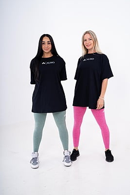 over size T-shirt over size T-shirt