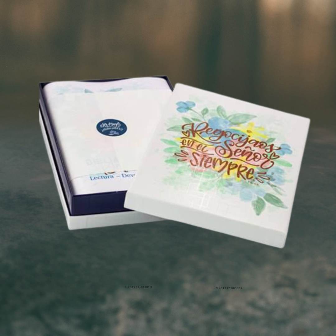 Biblia de Estudio Ser Mujer Letra Grande Imitación Piel, Flores-Caja de 12 Unidades