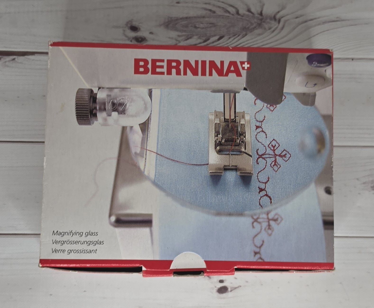 BERNINA UNIVERSAL MAGNIFYING GLASS - SET of 3 and HARDWARE