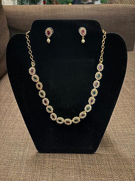 AD stone Maroon-Green Oval design necklace with earrings