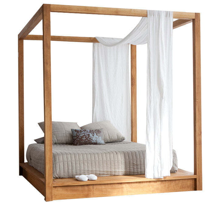 Majestic Canopy Poster Bed in Solid Wood - King Size Majestic Canopy Poster Bed in Solid Wood - King Size