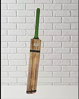 Master - Soft Tennis - Popular Willow - Cricket Bat Master - Soft Tennis - Popular Willow - Cricket Bat