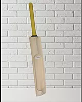 Master - Soft Tennis - Popular Willow - Cricket Bat Master - Soft Tennis - Popular Willow - Cricket Bat