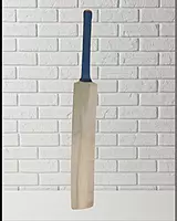 Master - Soft Tennis - Popular Willow - Cricket Bat Master - Soft Tennis - Popular Willow - Cricket Bat