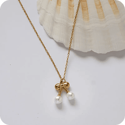Mini Bow with Pearls Necklace