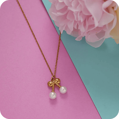 Mini Bow with Pearls Necklace