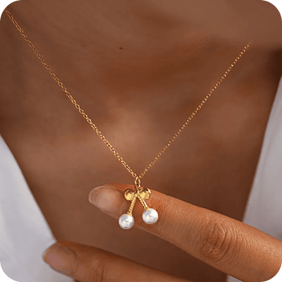 Mini Bow with Pearls Necklace