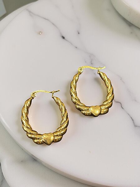 Modern Intertwined Hoops with Heart Detail