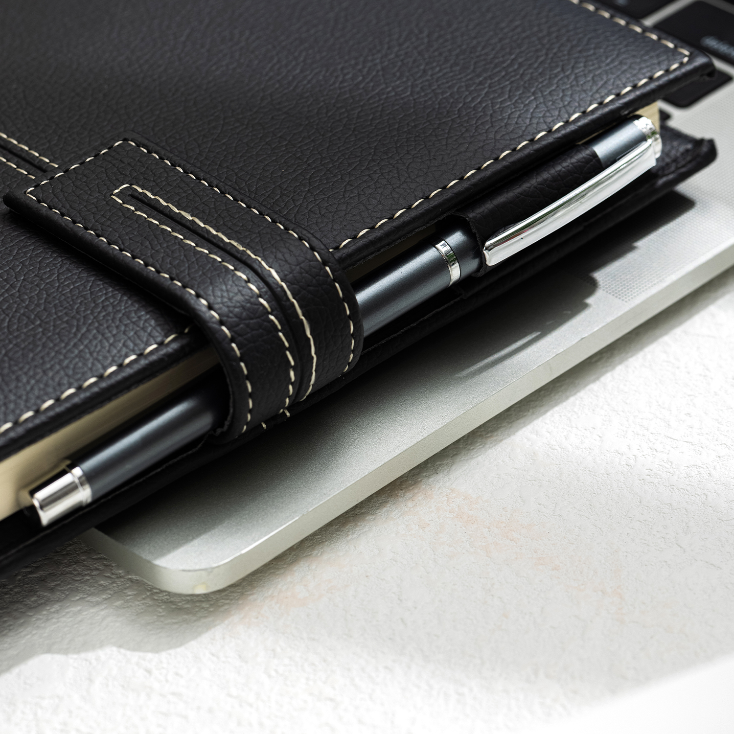 DELI N142L BUSINESS LEATHER COVER NOTEBOOK 80G 120SHTS A5 BLACK
