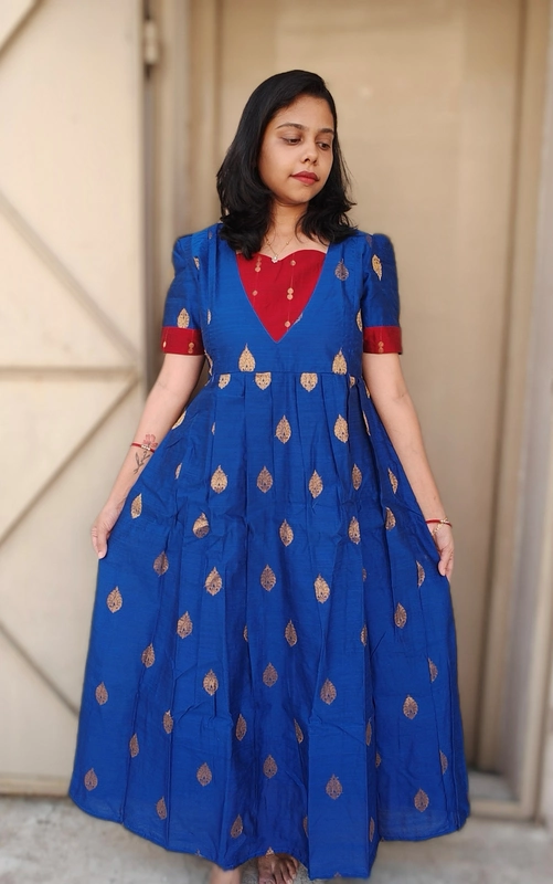 Neela Festive