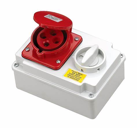 PLUG AND SWITCH 16A