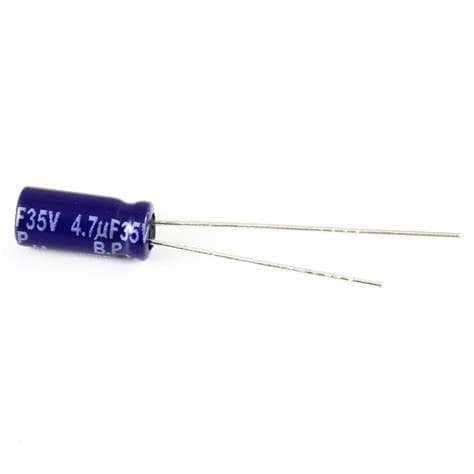CAPACITOR 4.7UF 35V