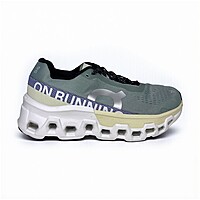 On Cloudmonster Style – Verde Aqua