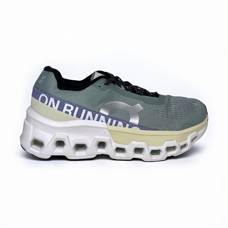 On Cloudmonster Style – Verde Aqua