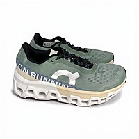 On Cloudmonster Style – Verde Aqua