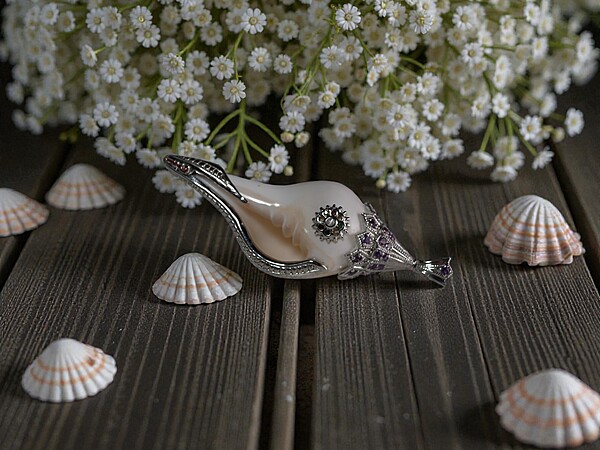 Shell Pendant with Silver and Purple Shell Pendant with Silver and Purple