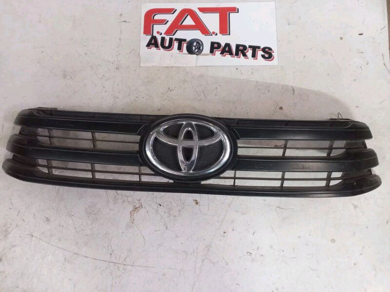 Other Exterior Elements Grille Toyota Hilux GD 6 2015 2021