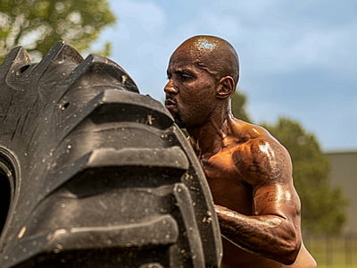 12 sessions x 30m of Private PT