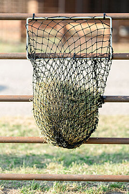 Hay Chix Panel Feeder
